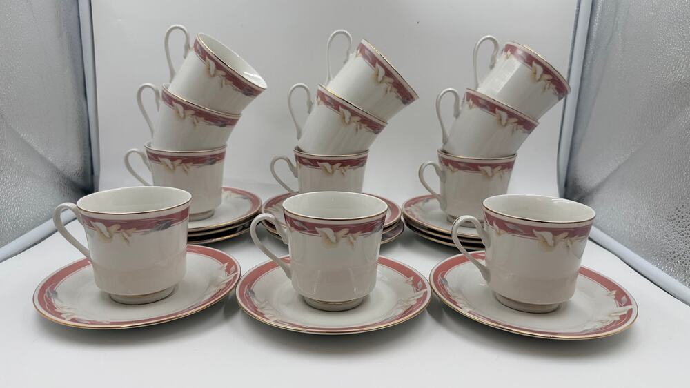 Set of 12 Vintage Sango Majesty Taupe Fantasy 8394 Cup & Saucer Gold Trim